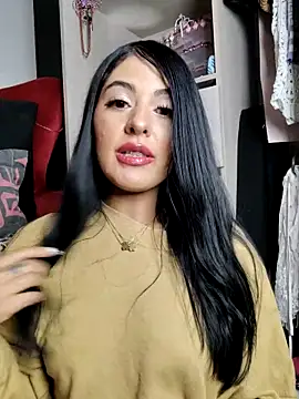 ValeNiitaLuv online show from March 11, 2026, 6:08 am