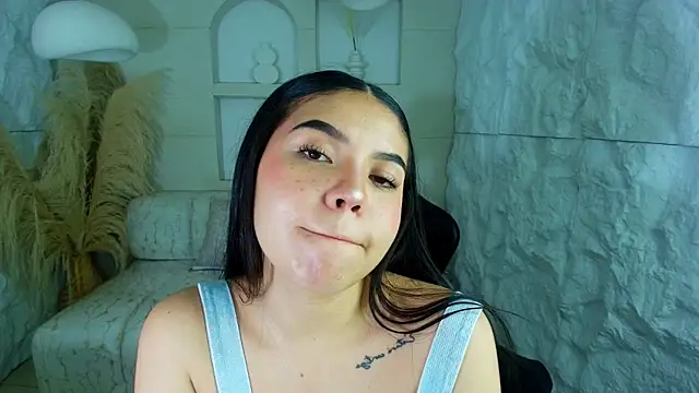 Snapshot of ambarina_r chatting on October 24, 2025, 3:14 am ambarina r online show from October 24, 2025, 3:14 am