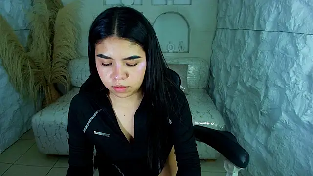 Snapshot of ambarina_r chatting on October 25, 2025, 3:25 am ambarina r online show from October 25, 2025, 3:25 am