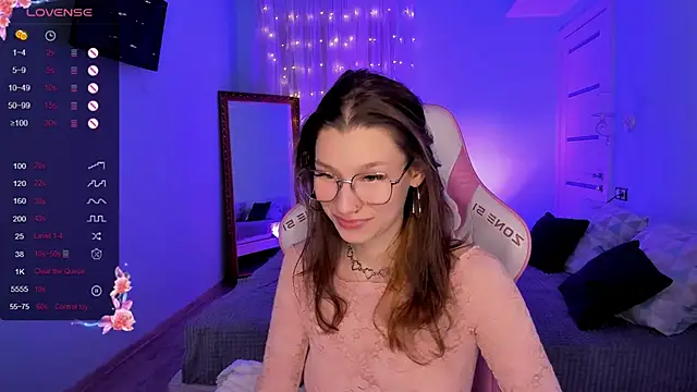 LinaBlossom  online show from October 1, 2025, 8:31 am