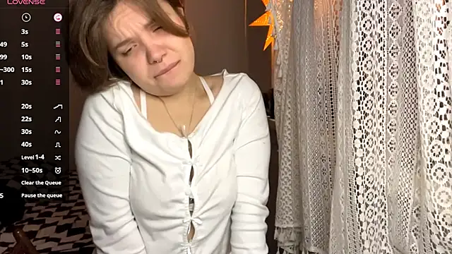 SabrinaFolts online show from October 25, 2025, 6:24 pm