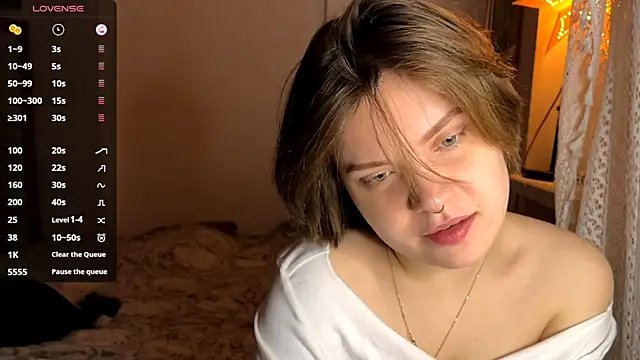 SabrinaFolts online show from October 30, 2025, 5:13 pm