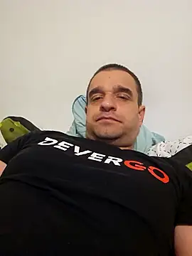 davee83 online show from September 21, 2025, 10:33 pm
