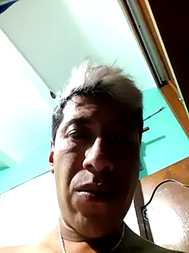 Carlos27hot online show from March 11, 2026, 9:26 am