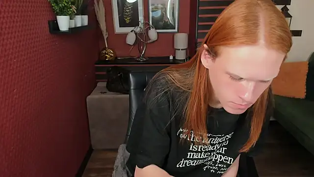 ChloeValentinee online show from October 16, 2025, 10:38 am