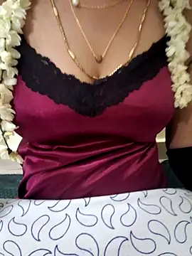 jasminetaml online show from October 11, 2025, 8:13 am