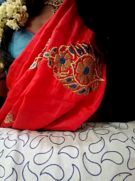 jasminetaml online show from November 3, 2025, 7:20 am