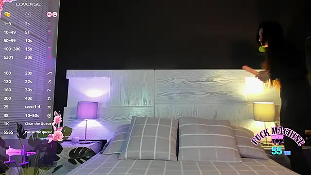 Camila Nyx online show from November 17, 2025, 12:11 pm