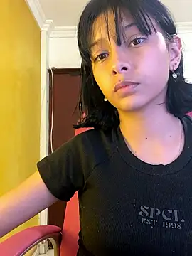 xoxo milk online show from January 9, 2026, 8:32 pm