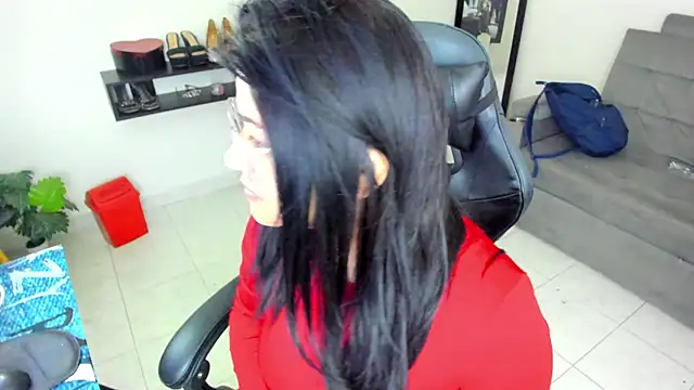 Miel 82 online show from November 4, 2025, 12:15 pm