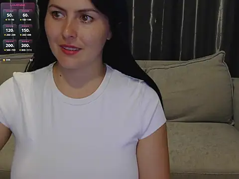 AriaShy online show from May 11, 2026, 2:23 pm