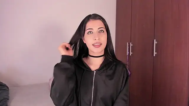 ScarlettRosetti online show from October 16, 2025, 2:23 am