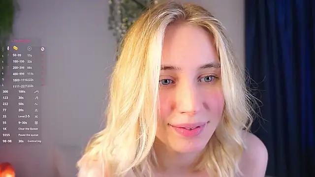 HoneyRay online show from November 8, 2025, 8:36 am