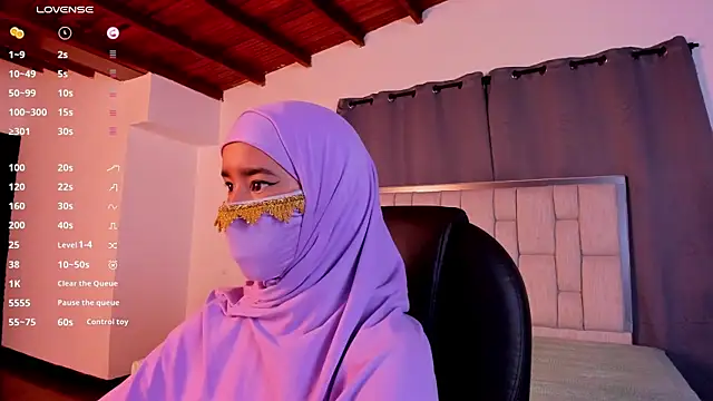 Snapshot of kalila_latif chatting on October 7, 2025, 2:53 am kalila latif online show from October 7, 2025, 2:53 am