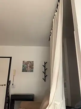 Snapshot of alessiobaz chatting on January 7, 2026, 10:51 am alessiobaz online show from January 7, 2026, 10:51 am