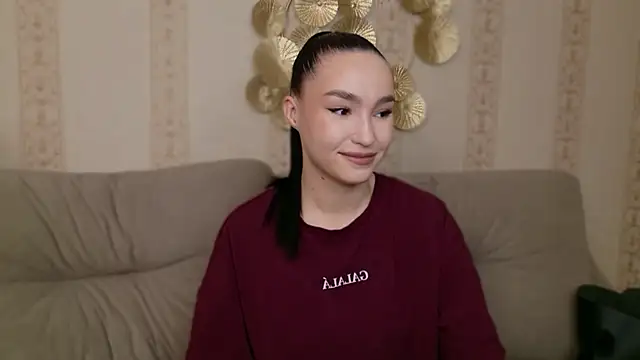 Amanda Choi online show from November 4, 2025, 5:28 am