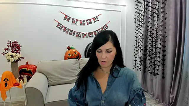 Moon Veloure1 online show from October 16, 2025, 3:29 am