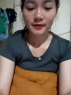 dorothyxx online show from December 19, 2025, 1:56 am