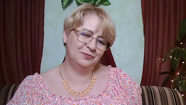 Selena-Velvet online show from October 4, 2025, 12:58 pm