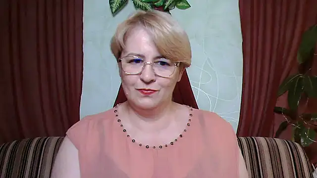 Selena-Velvet online show from October 5, 2025, 12:58 pm