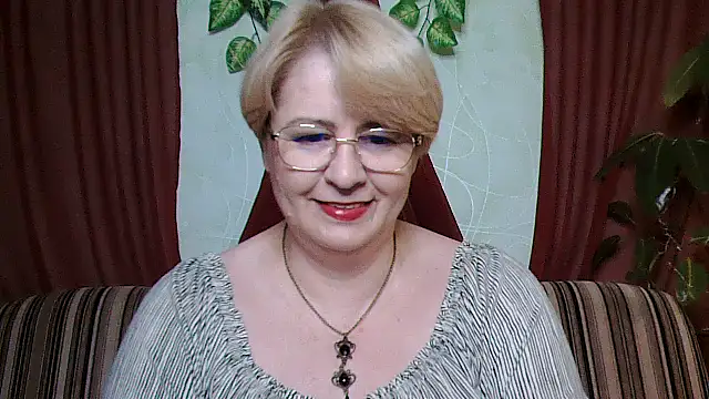 Selena-Velvet online show from October 12, 2025, 1:21 pm