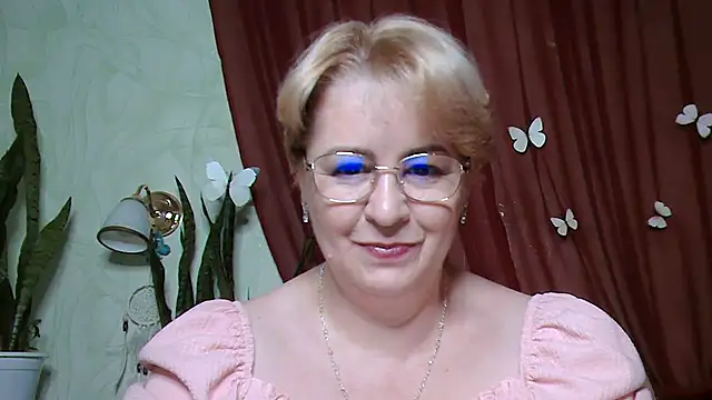 Selena-Velvet online show from November 2, 2025, 2:08 pm