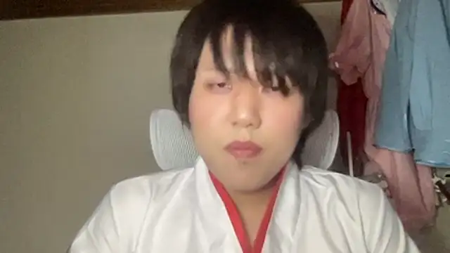 Snapshot of nuu1_221 chatting on October 31, 2025, 6:09 pm nuu1 221 online show from October 31, 2025, 6:09 pm