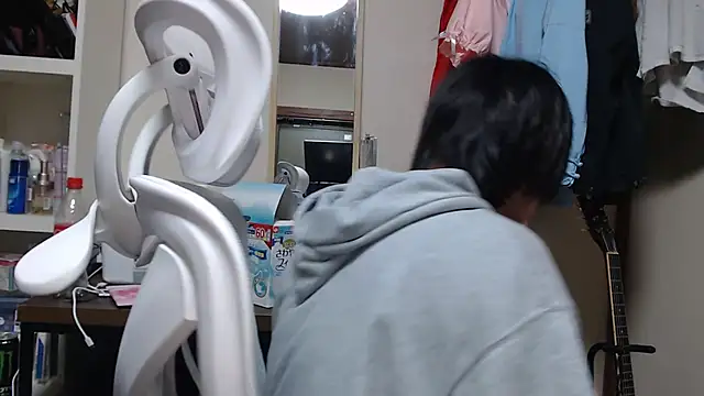 Snapshot of nuu1_221 chatting on November 6, 2025, 11:15 pm nuu1 221 online show from November 6, 2025, 11:15 pm