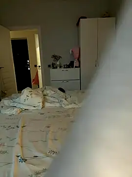 LinaViam online show from October 15, 2025, 10:15 am