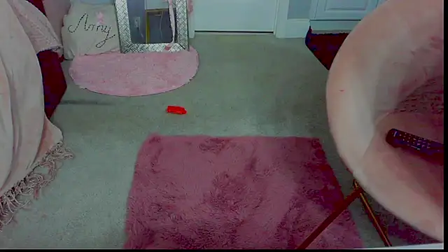 LunaMilav online show from September 29, 2025, 1:55 am