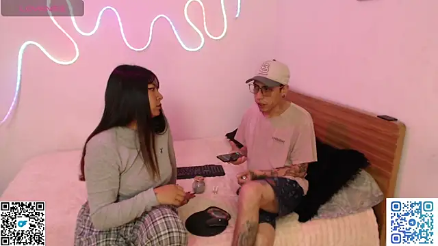 zoe-mate14 online show from April 19, 2026, 6:24 am