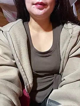 violet-00 online show from January 15, 2026, 12:26 am