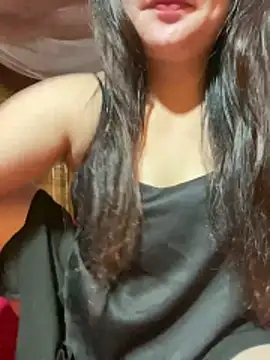 Snapshot of violet-00 chatting on May 7, 2026, 3:23 am violet-00 online show from May 7, 2026, 3:23 am