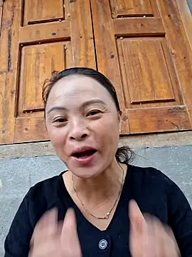 Snapshot of xuxulovezz chatting on September 27, 2025, 1:43 am xuxulovezz online show from September 27, 2025, 1:43 am