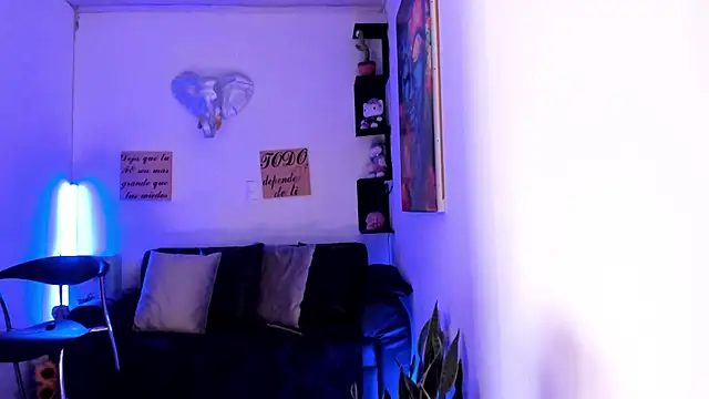 sofia salie online show from October 28, 2025, 12:09 pm