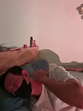 Snapshot of helen-my chatting on October 12, 2025, 3:33 pm helen-my online show from October 12, 2025, 3:33 pm