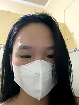 Linh247380 online show from September 24, 2025, 2:59 am