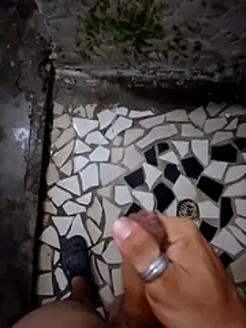 SALCEDO 041198 online show from October 24, 2025, 3:47 am