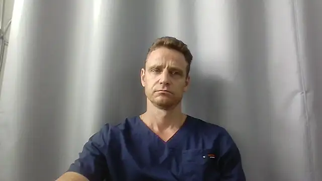 Snapshot of Freeze_Fire chatting on August 6, 2026, 8:16 am Freeze Fire online show from August 6, 2026, 8:16 am