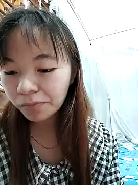 beconcute online show from September 22, 2025, 8:49 am