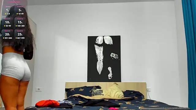 AylinHazellx online show from October 13, 2025, 2:28 pm