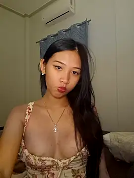 Bunny72772 online show from October 24, 2025, 4:47 pm