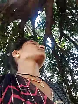 Pooja6060 online show from October 4, 2025, 5:38 am