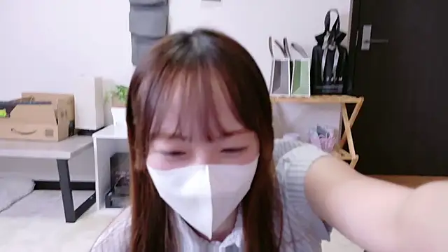 saku sakura  online show from October 8, 2025, 12:25 pm