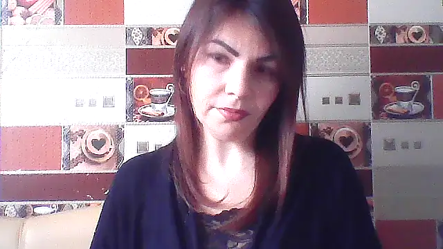 Snapshot of QueenCartyes chatting on March 6, 2026, 12:01 pm QueenCartyes online show from March 6, 2026, 12:01 pm