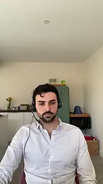 eauminerale online show from March 3, 2026, 10:21 am