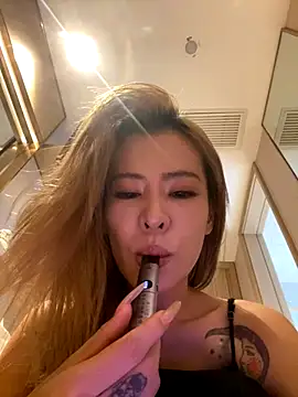 miumiu-66 online show from September 27, 2025, 4:23 pm