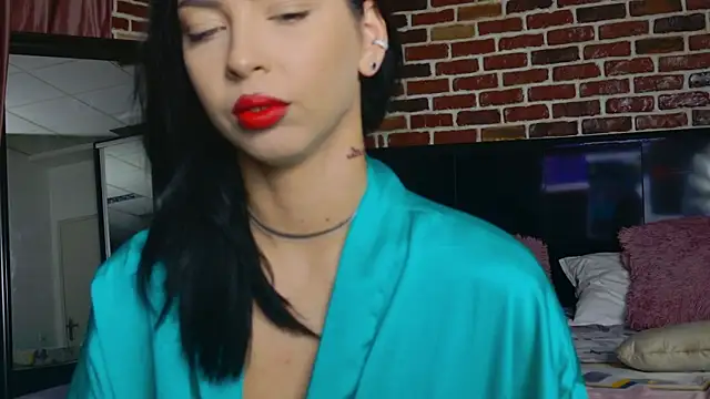 MeganSin  online show from October 4, 2025, 4:43 am