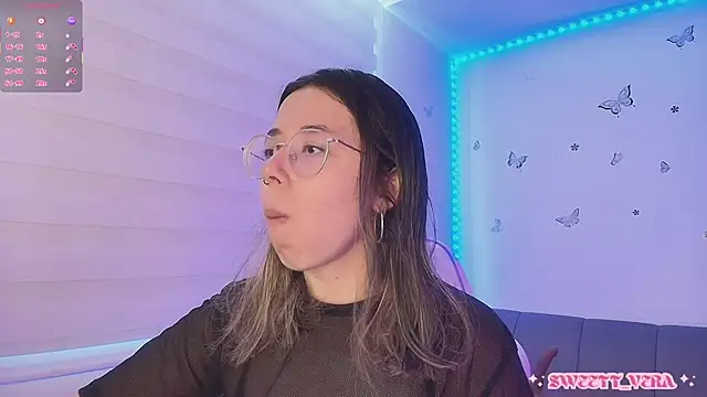 sweettvera online show from April 7, 2026, 1:33 pm