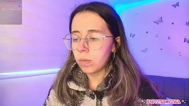 Snapshot of sweettvera chatting on June 9, 2026, 9:37 pm sweettvera online show from June 9, 2026, 9:37 pm
